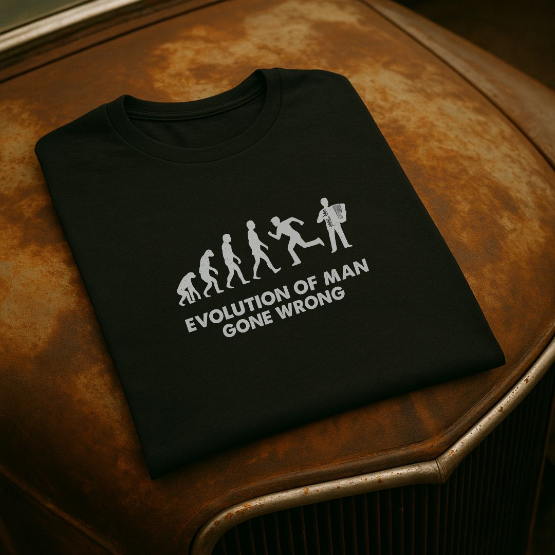 Evolution of Man Gone Wrong T-skjorte – Morsomt Trekkspilldesign