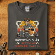 “Ingenting slår lukten av eksos” T-skjorte