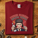 Make Russia drunk again t-skjorte med grafisk trykk av en mann i russisk hatt og vodka-flaske.
