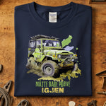 Måtte bare prøve offroad t-skjorte med illustrasjon av en grønn bil, perfekt for verkstedet.