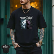 Mechanic By Day - Guitarist By Night T-Skjorte, svart, premium kvalitet, myk og lett med skarpt trykk.