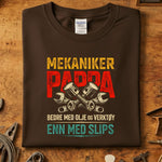 Mekaniker Pappa T-skjorte med motiver av verktøy, perfekt for mekanikere som trenger komfort og stil.