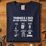 Things I do in my spare time Rockabilly T-skjorte with music-themed graphics on a navy shirt.